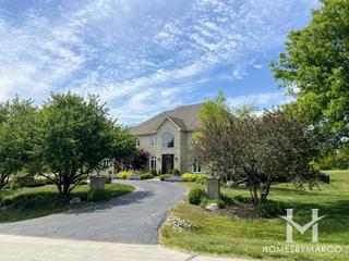 Abbey Glenn Estates subdivision in Hawthorn Woods, IL