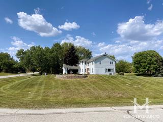 Estates Of Indian Creek subdivision in Hawthorn Woods, IL