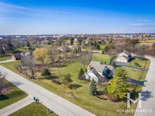 Heather Highlands subdivision in Hawthorn Woods, IL