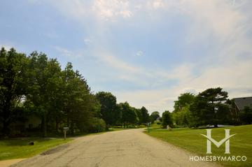Knottingwood Lakes subdivision in Hawthorn Woods, IL