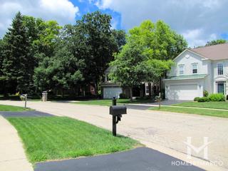 Wooded Glen subdivision in Grayslake, IL