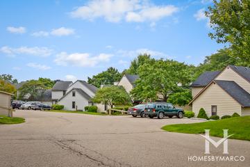 Heather Ridge subdivision in Gurnee, IL