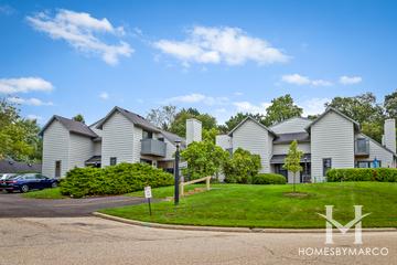 Heather Ridge subdivision in Gurnee, IL
