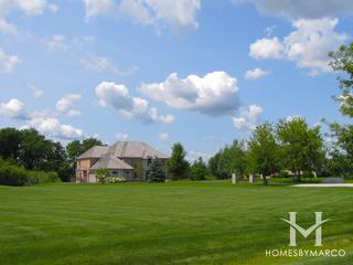 White Oak Estates subdivision in Long Grove, IL