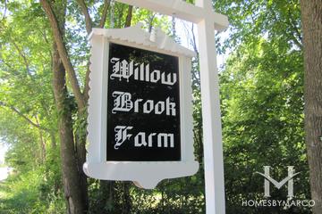 Photos of Willowbrook Farm subdivision in Long Grove, IL