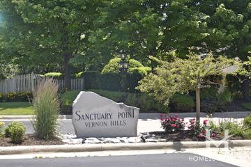 Photos of Sanctuary Point subdivision in Vernon Hills, IL