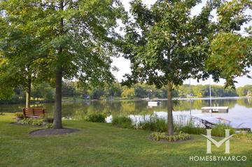 Sylvan Lake subdivision in Mundelein, IL