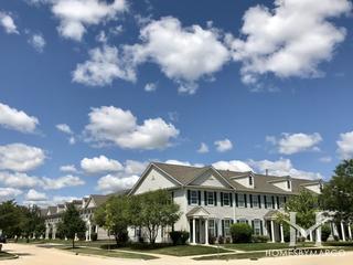 Washington Square subdivision in Aurora, IL