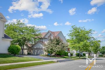 Maplewood Court subdivision in Grayslake, IL