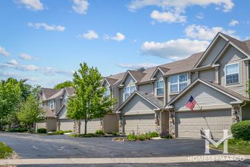 Maplewood Court subdivision in Grayslake, IL