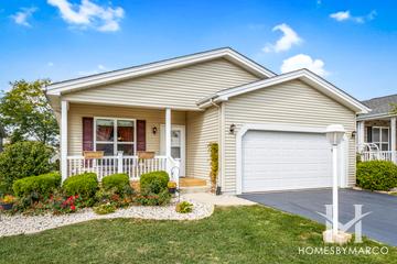 Saddlebrook Farms subdivision in Grayslake, IL