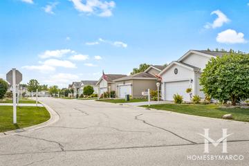 Saddlebrook Farms subdivision in Grayslake, IL