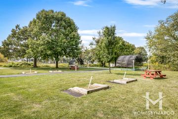 Saddlebrook Farms subdivision in Grayslake, IL