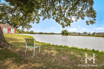 Saddlebrook Farms subdivision in Grayslake, IL