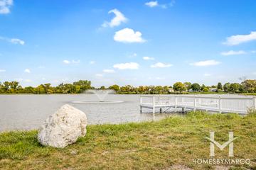 Saddlebrook Farms subdivision in Grayslake, IL