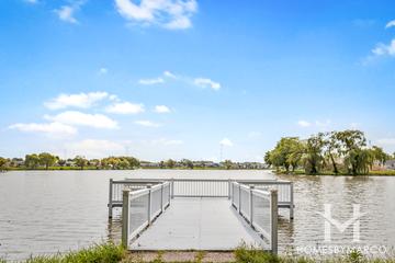 Saddlebrook Farms subdivision in Grayslake, IL