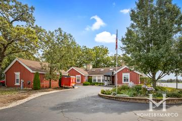 Saddlebrook Farms subdivision in Grayslake, IL