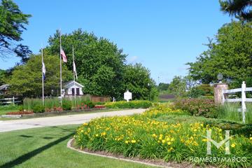Saddlebrook Farms subdivision in Grayslake, IL