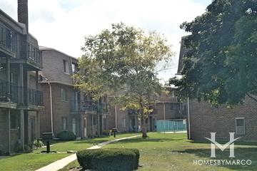 Long Valley building in Palatine, IL