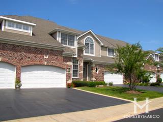 Peregrine Lake Estates subdivision in Palatine, IL