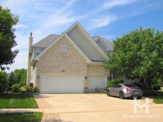 Peregrine Lake Estates subdivision in Palatine, IL