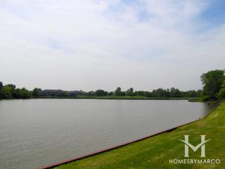Peregrine Lake Estates subdivision in Palatine, IL