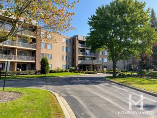 Willow Creek building in Palatine, IL