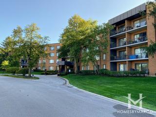 Willow Creek building in Palatine, IL