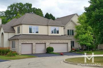 Beaconfield subdivision in Lincolnshire, IL