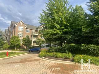 Village Green building in Lincolnshire, IL