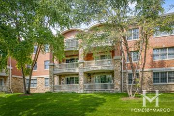 Legacy Club subdivision in Highland Park, IL