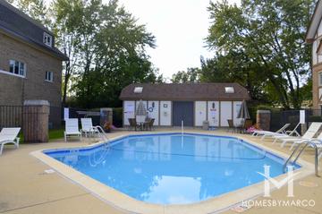 Ballantrae building in Northbrook, IL