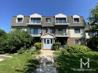 Bishops Gate subdivision in Northbrook, IL