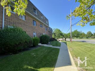 Bishops Gate subdivision in Northbrook, IL