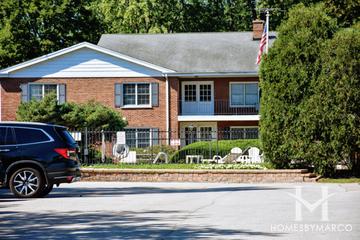 Cambridge Court building in Northbrook, IL