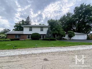 Glenbrook Countryside subdivision in Northbrook, IL