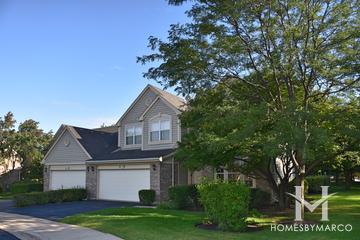 Ivy Club subdivision in Northbrook, IL