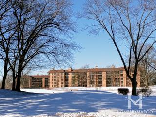 Mission Hills building in Northbrook, IL
