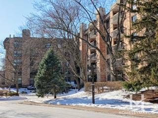 Mission Hills building in Northbrook, IL