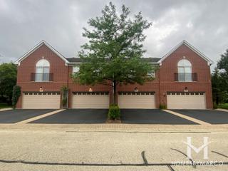 Northbrook Greens subdivision in Northbrook, IL