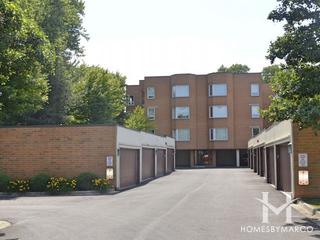 Adler Park West building in Libertyville, IL