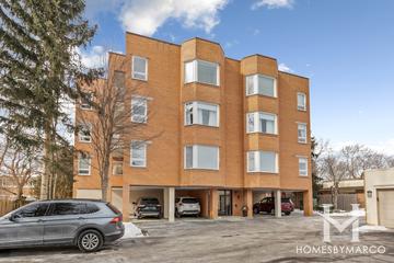 Adler Park West building in Libertyville, IL