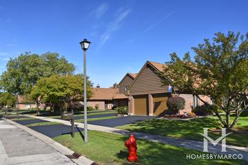 Picardy Circle subdivision in Northbrook, IL
