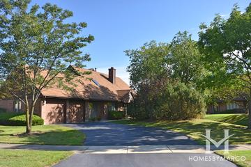 Picardy Circle subdivision in Northbrook, IL