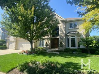 Stonegate subdivision in Northbrook, IL