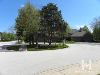 Glenlake Estates subdivision in Glenview, IL