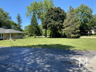 Golf Acres subdivision in Glenview, IL