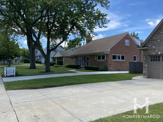 Park Manor subdivision in Glenview, IL