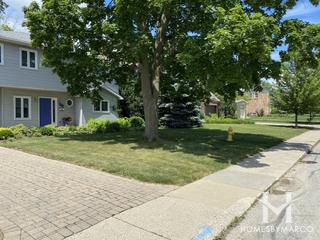 Park Manor subdivision in Glenview, IL