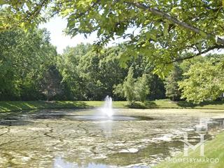 Camelot subdivision in Libertyville, IL